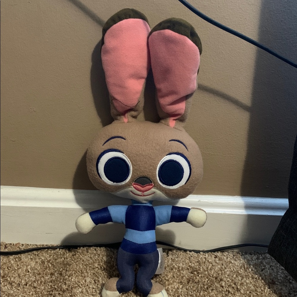 “11.4” inch Disney Stylized Zootopia 
Plush Judy Hopps